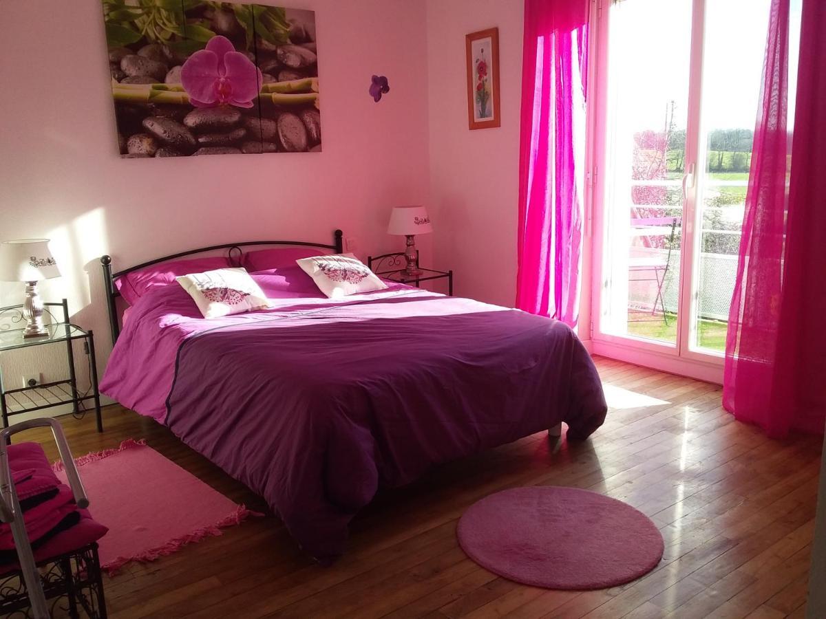 Holiday home Ty Louisette *